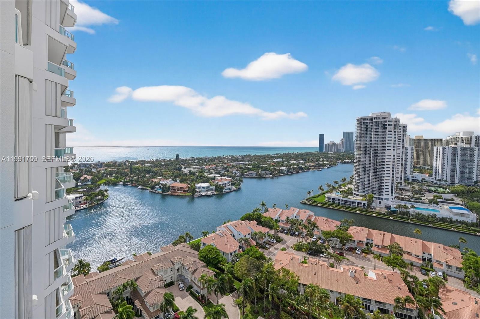 21050 Point Pl #2202 Aventura, FL 33180