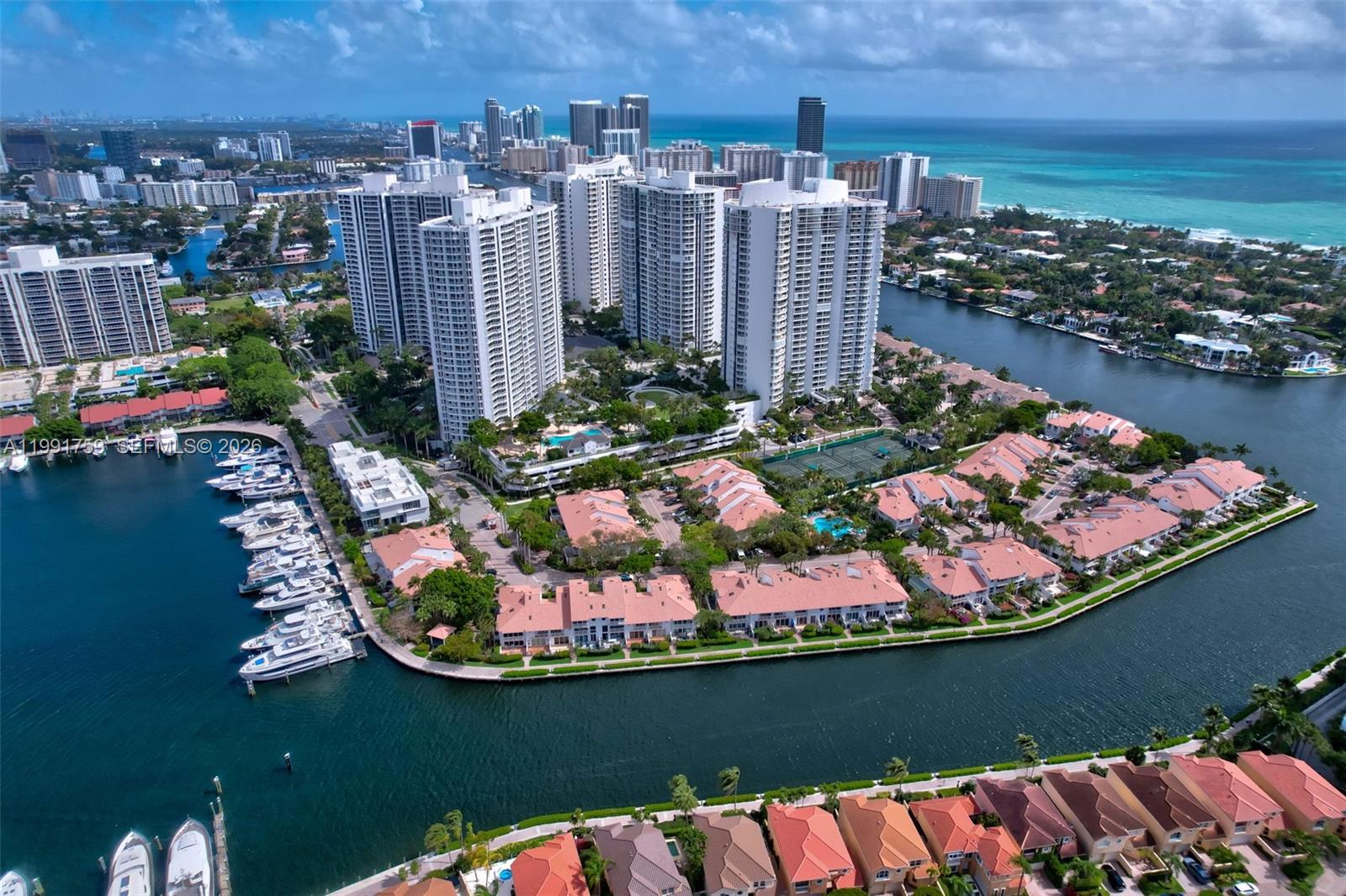 21050 Point Pl #2202 Aventura, FL 33180