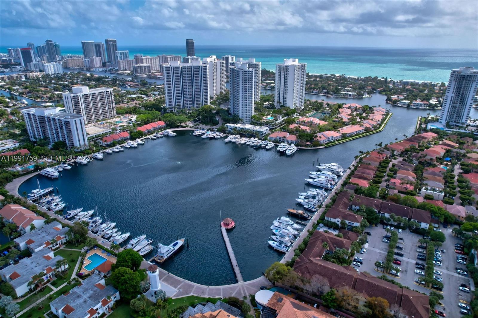 21050 Point Pl #2202 Aventura, FL 33180