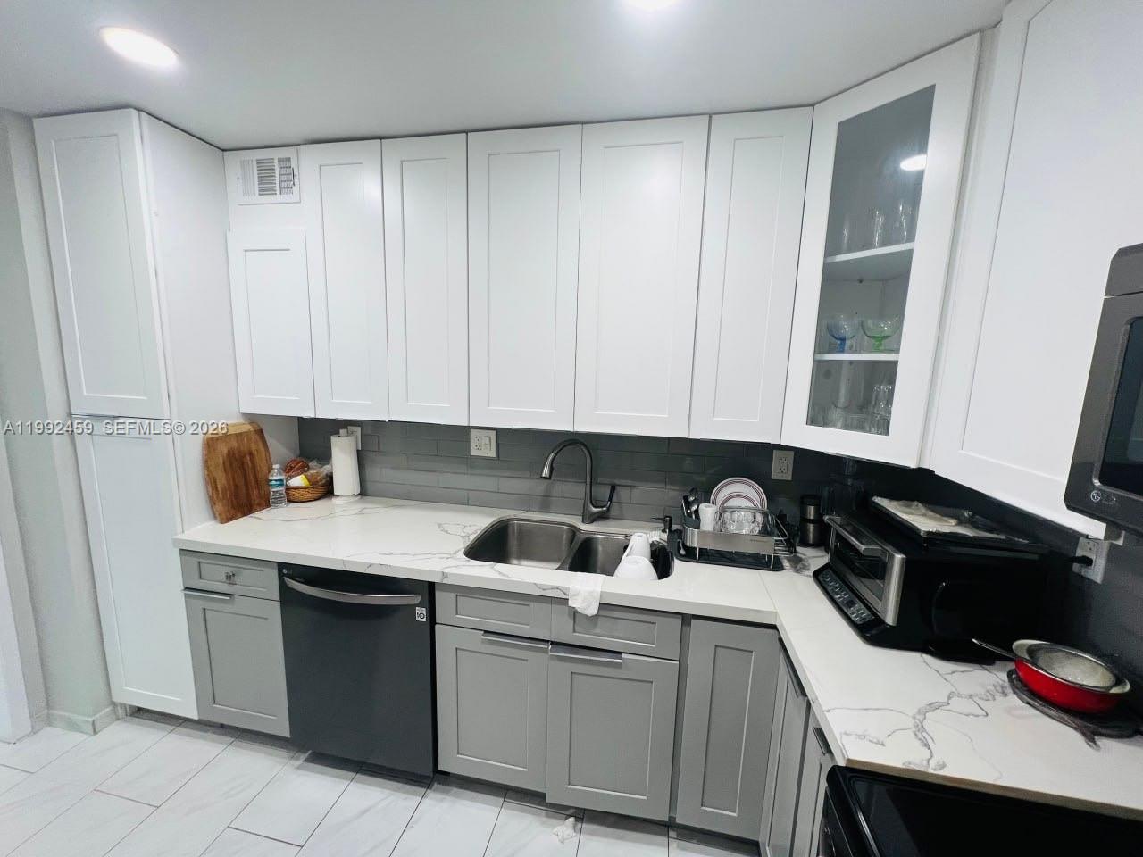 400 Kings Pt Dr #1504