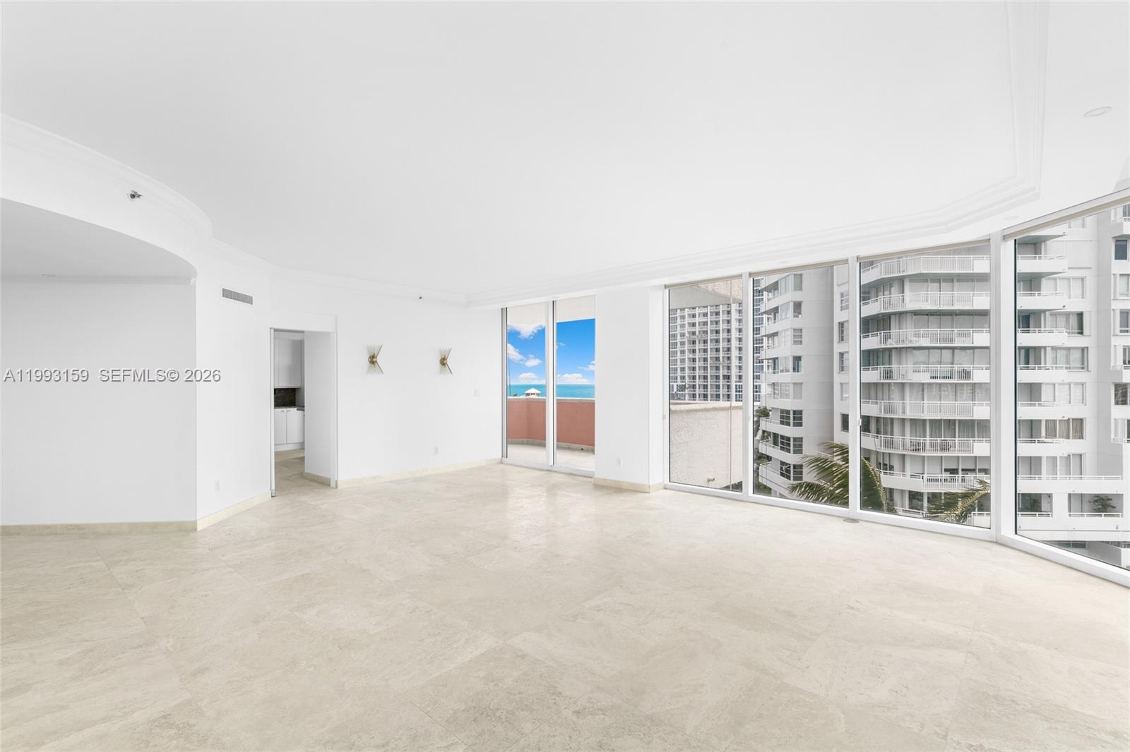 300 S Pointe Dr #801 Miami Beach, FL 33139