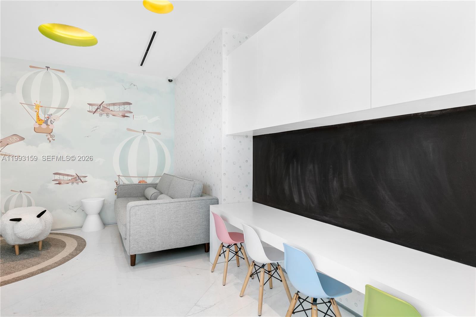 300 S Pointe Dr #801 Miami Beach, FL 33139