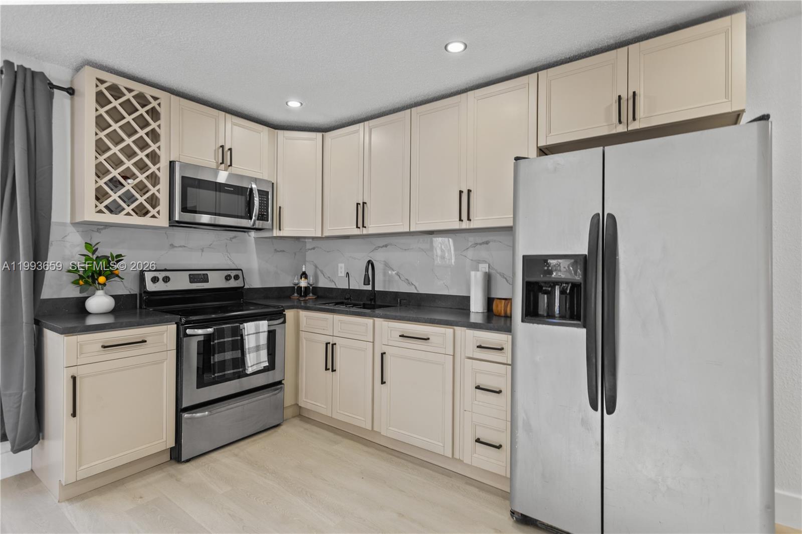 171 W 13th St Hialeah, FL 33010