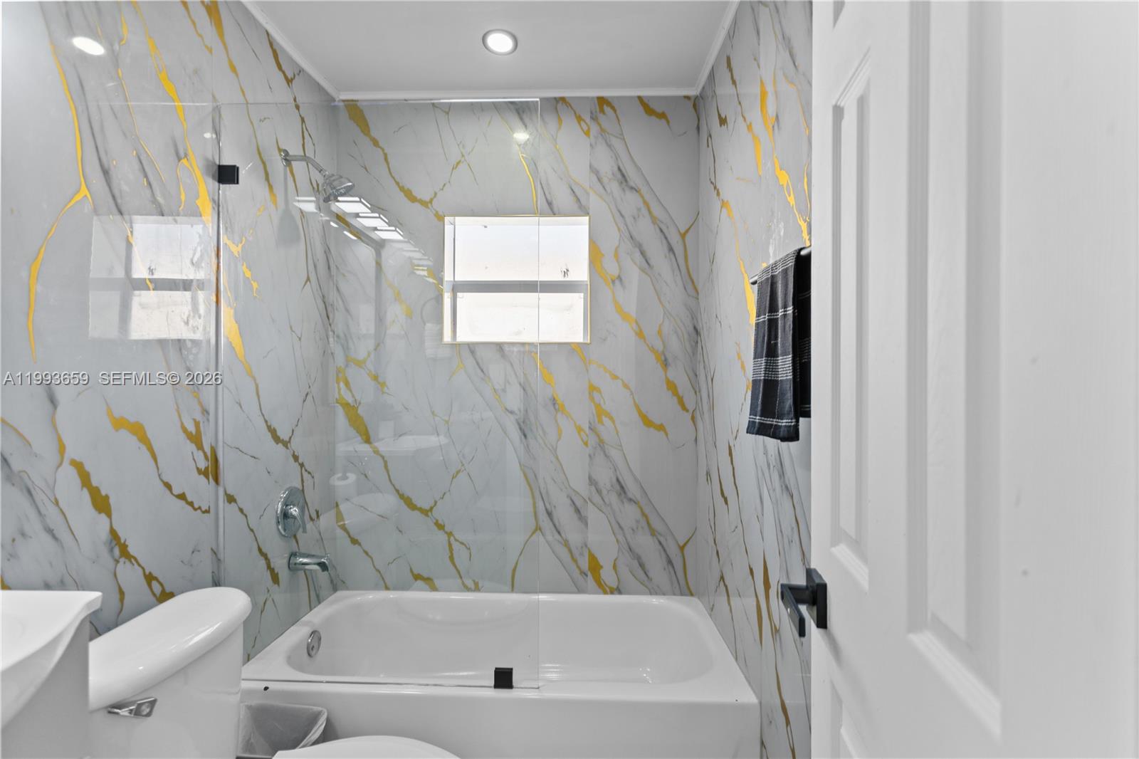 171 W 13th St Hialeah, FL 33010