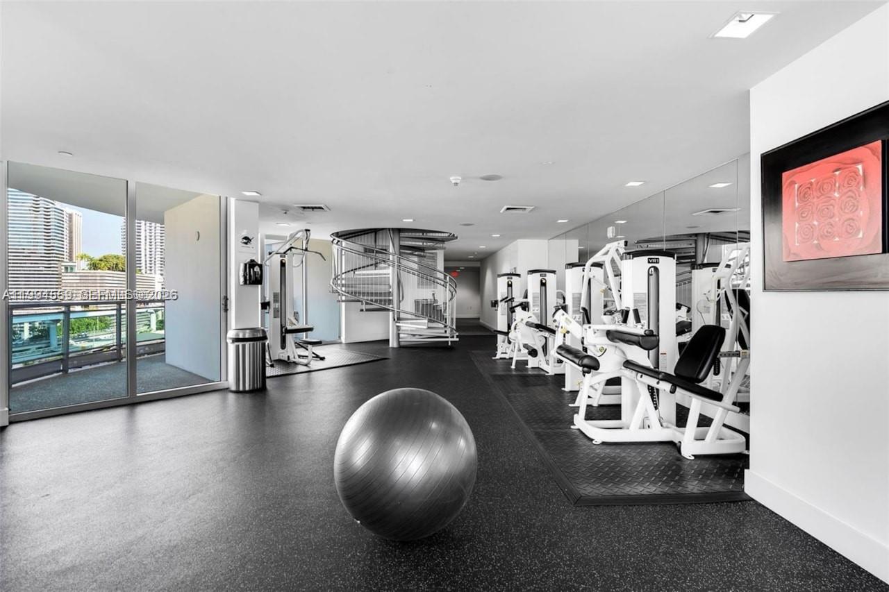 350 S Miami Ave #2714 Miami, FL 33130