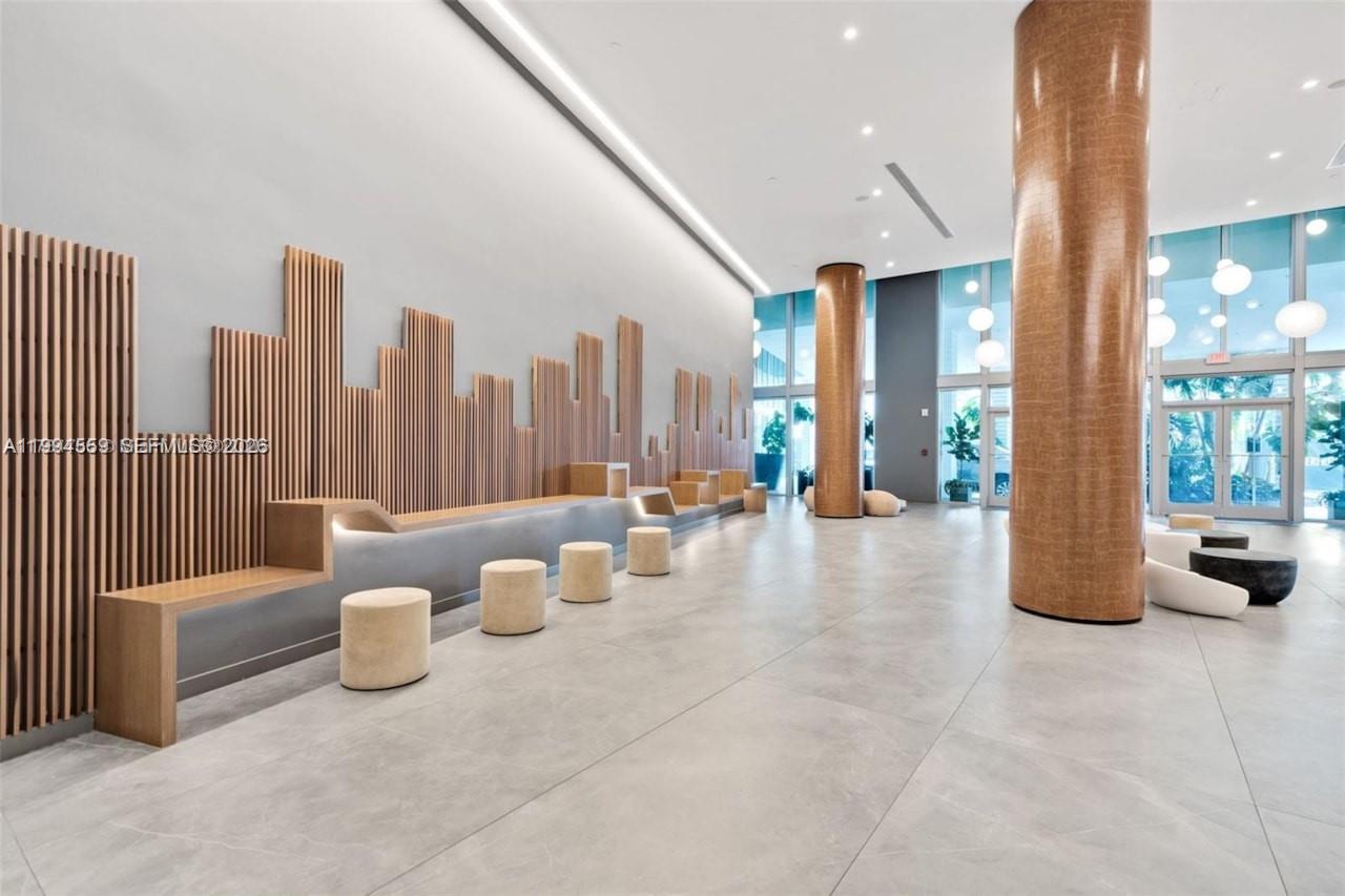 350 S Miami Ave #2714 Miami, FL 33130