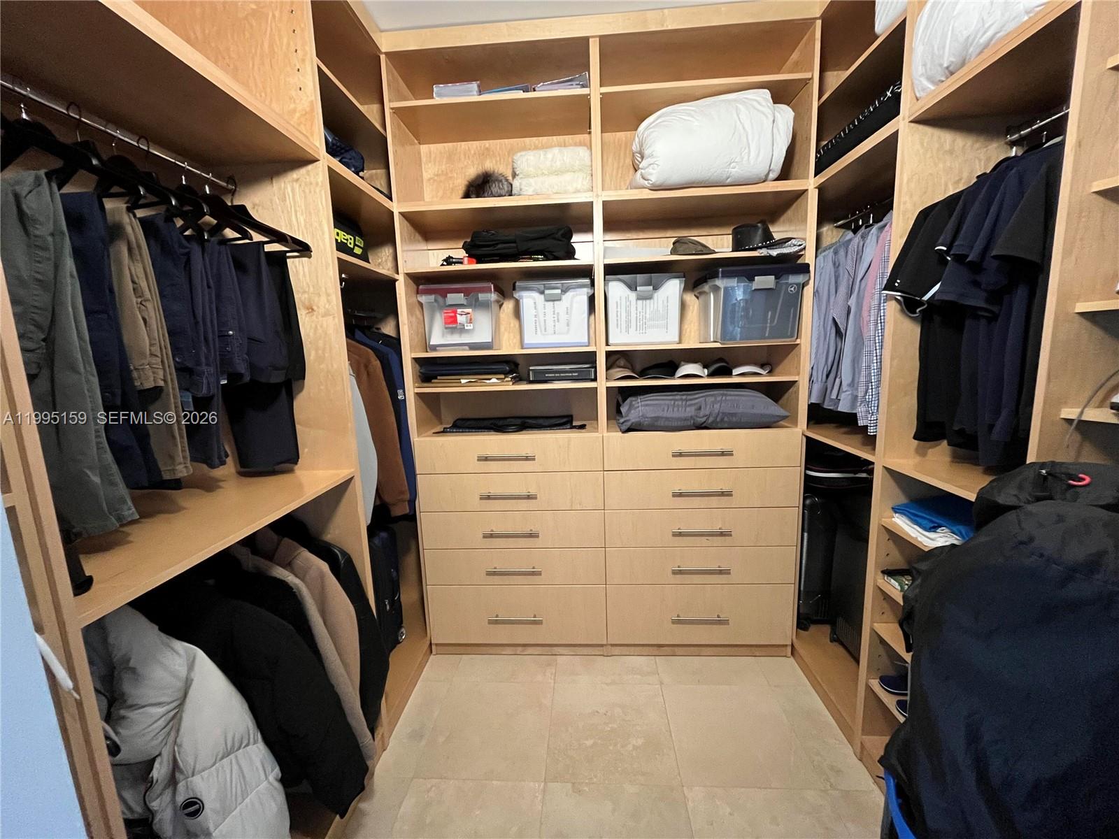 808 Brickell Key Dr #2002 Miami, FL 33131