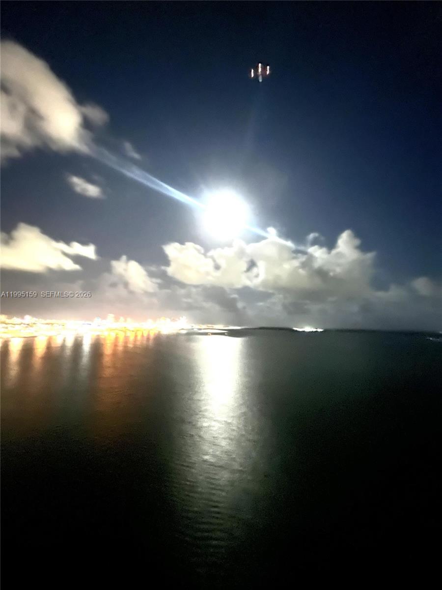 808 Brickell Key Dr #2002 Miami, FL 33131