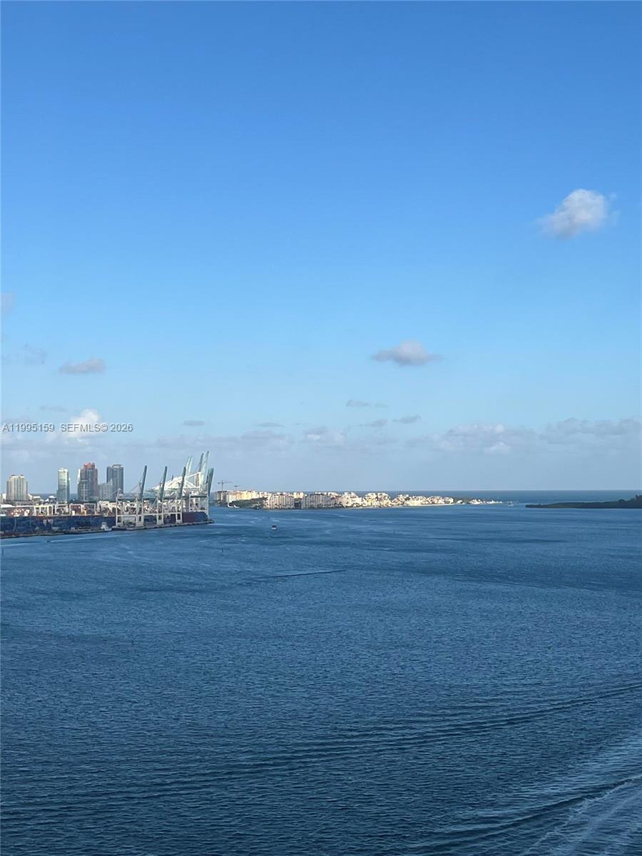 808 Brickell Key Dr #2002 Miami, FL 33131