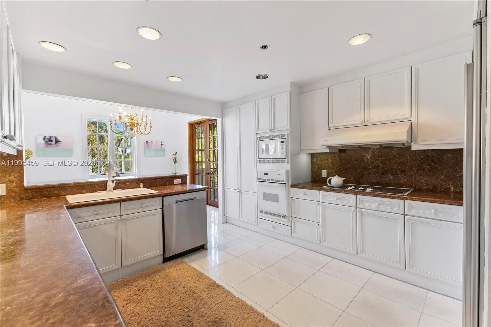 2134 Fisher Is Dr #2134 Miami Beach, FL 33109