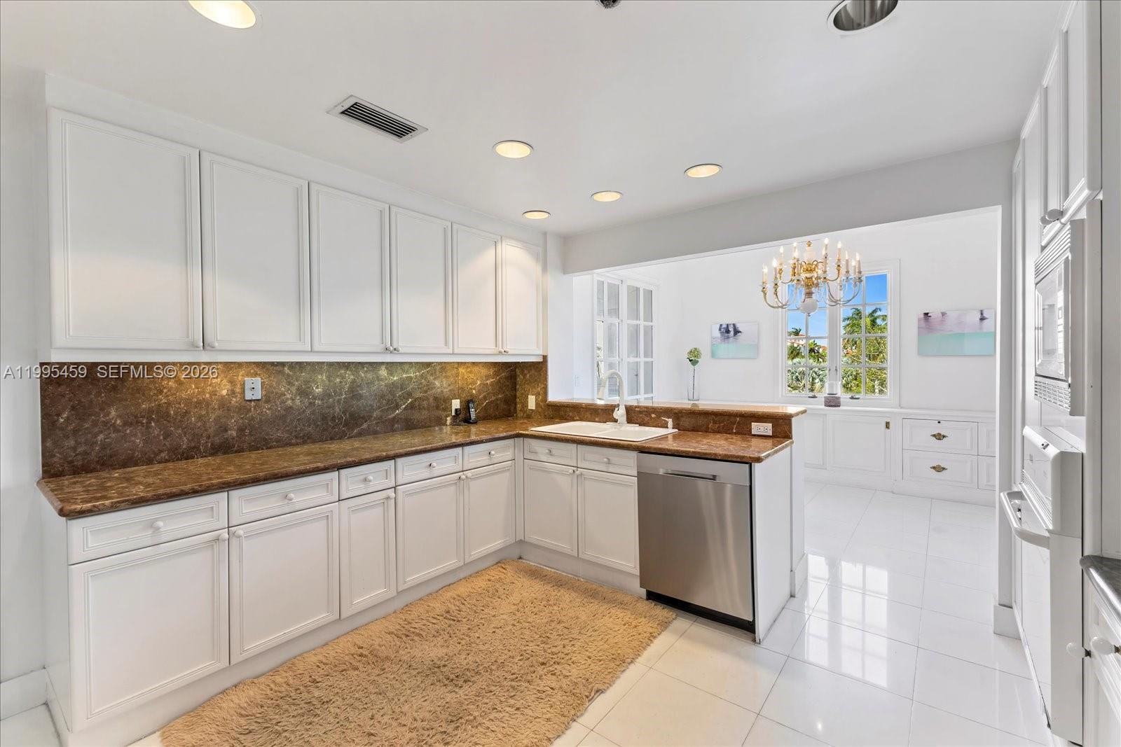 2134 Fisher Is Dr #2134 Miami Beach, FL 33109