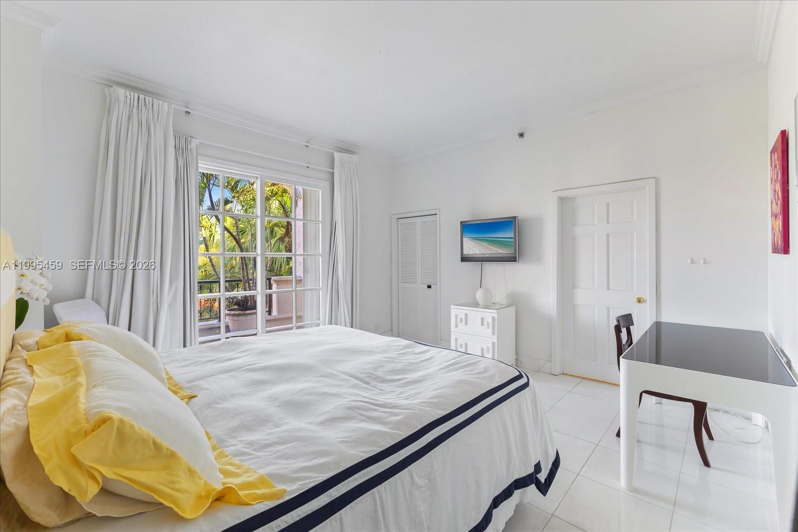 2134 Fisher Is Dr #2134 Miami Beach, FL 33109