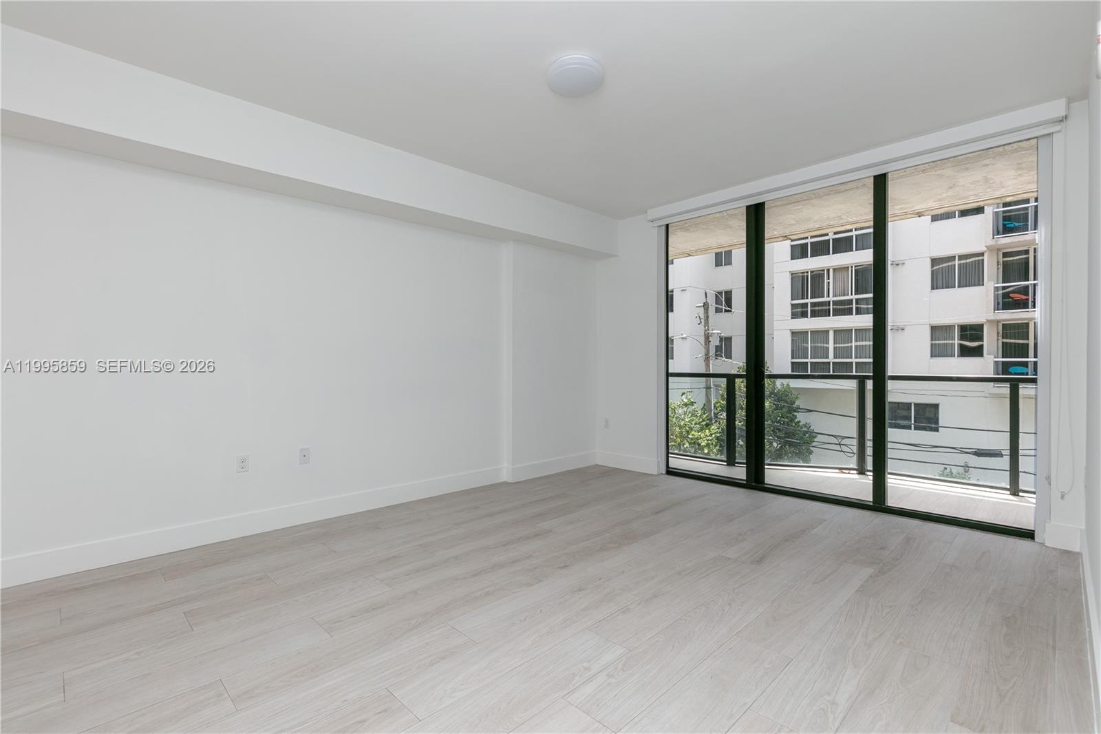 image Cassa Brickell11