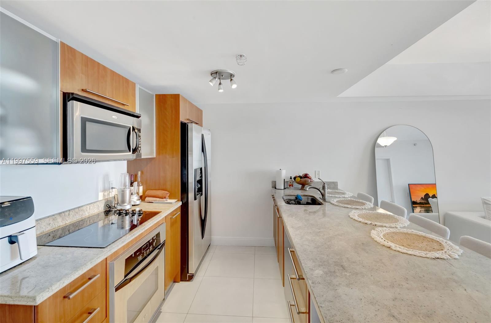 image Latitude on the River10