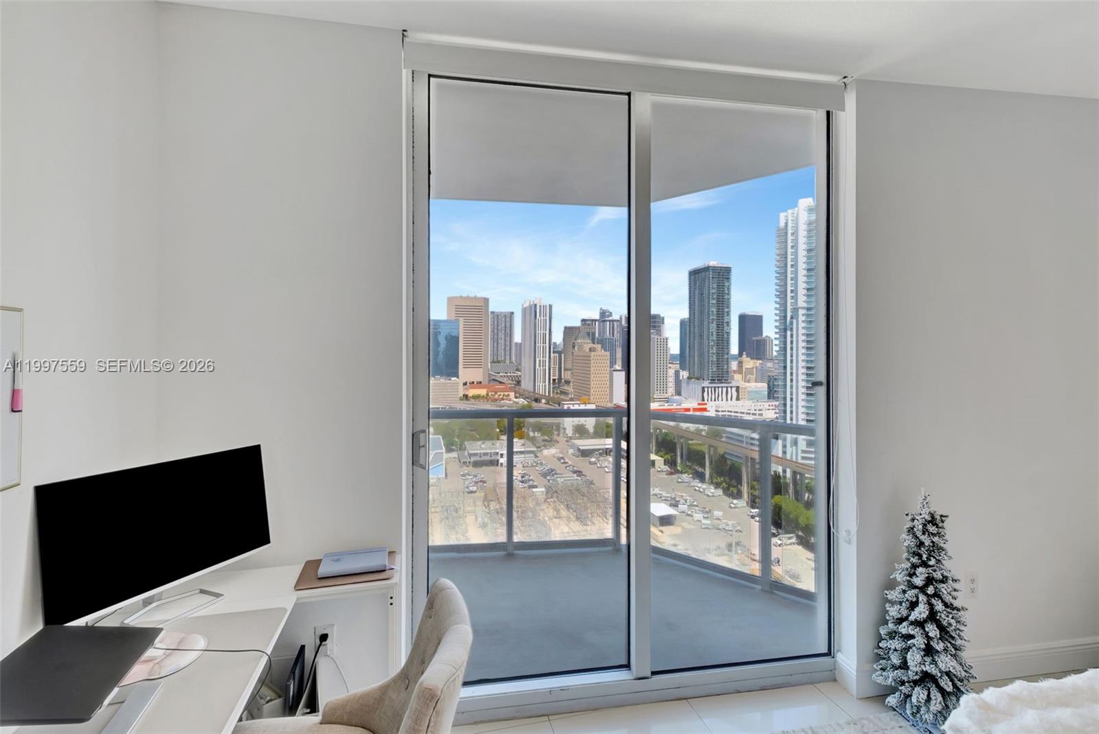 image Latitude on the River21