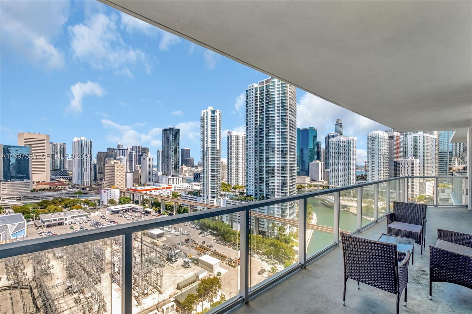 image Latitude on the River3