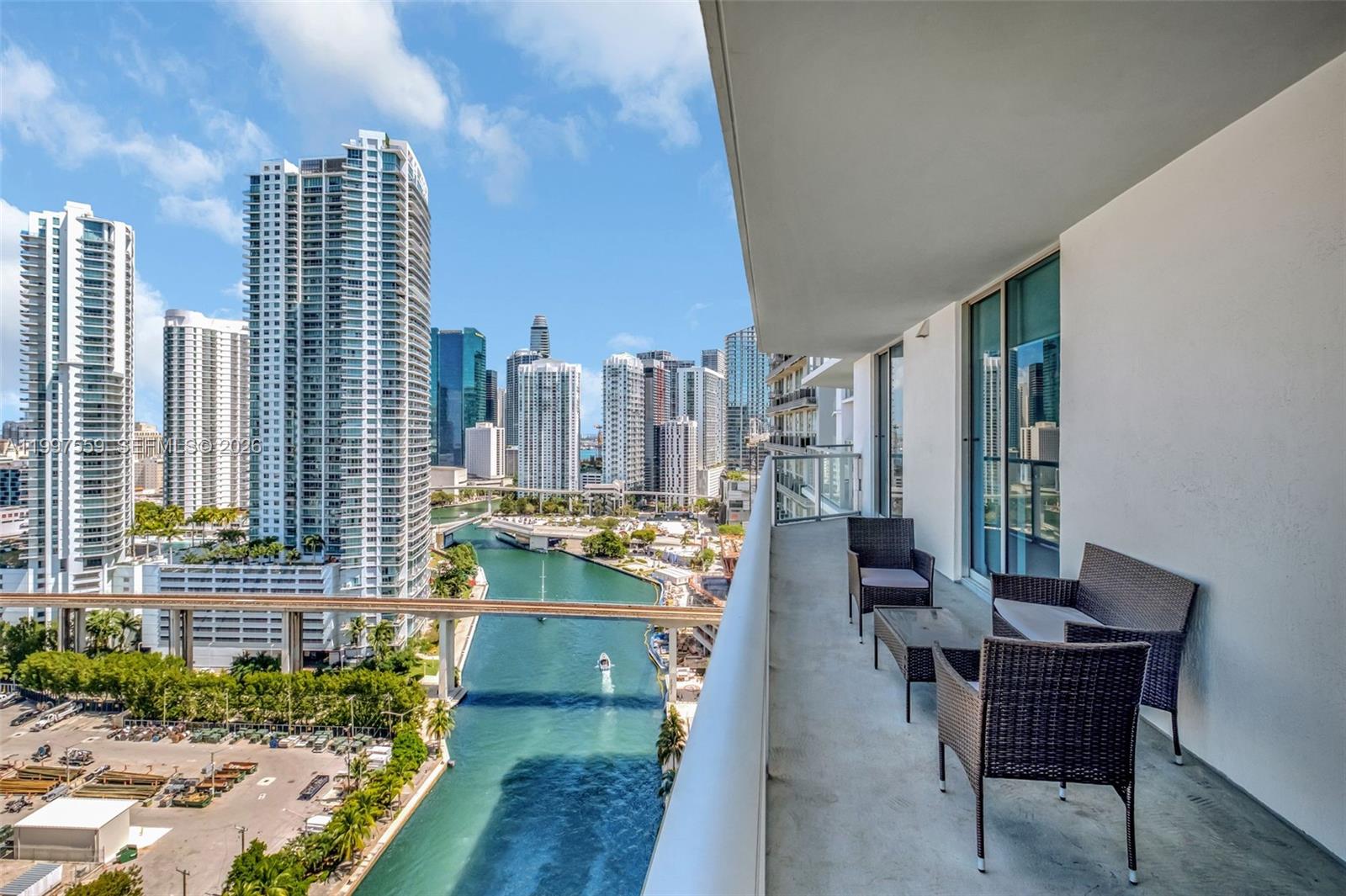 image Latitude on the River4