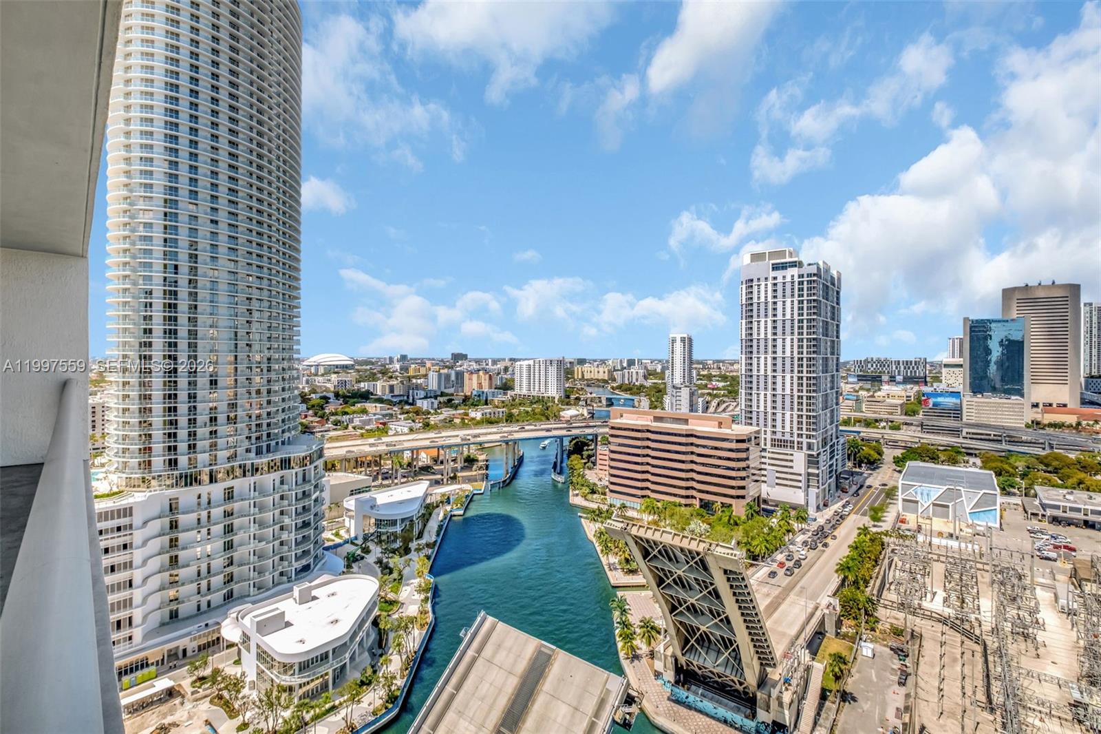 image Latitude on the River7