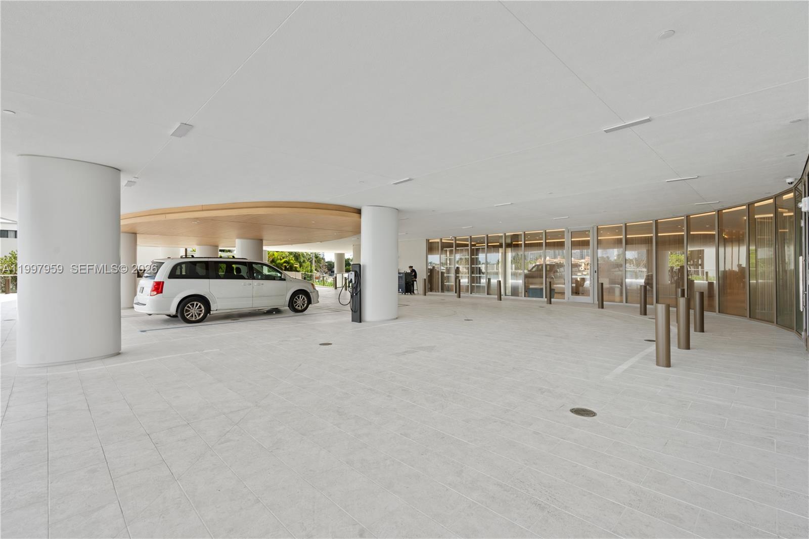 1135 103rd St #203 Bay Harbor Islands, FL 33154