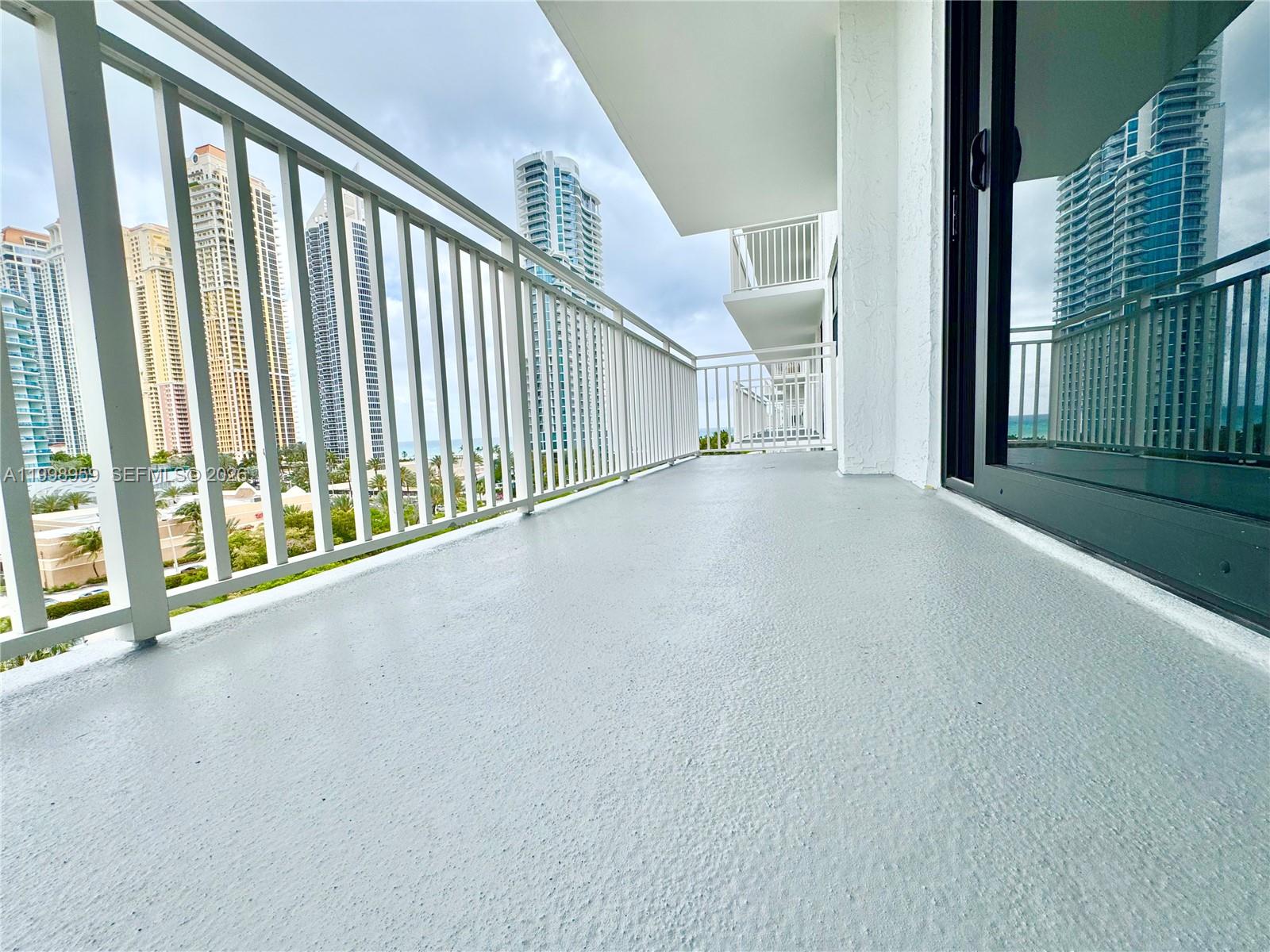 image Winston Towers 6004