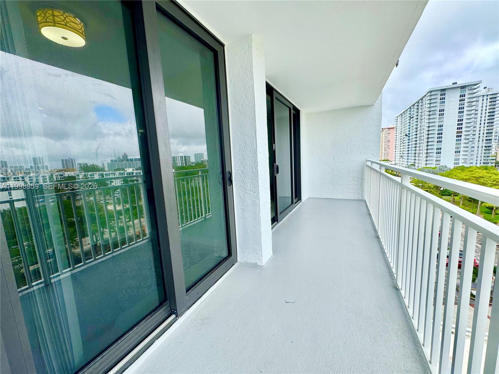image Winston Towers 6005
