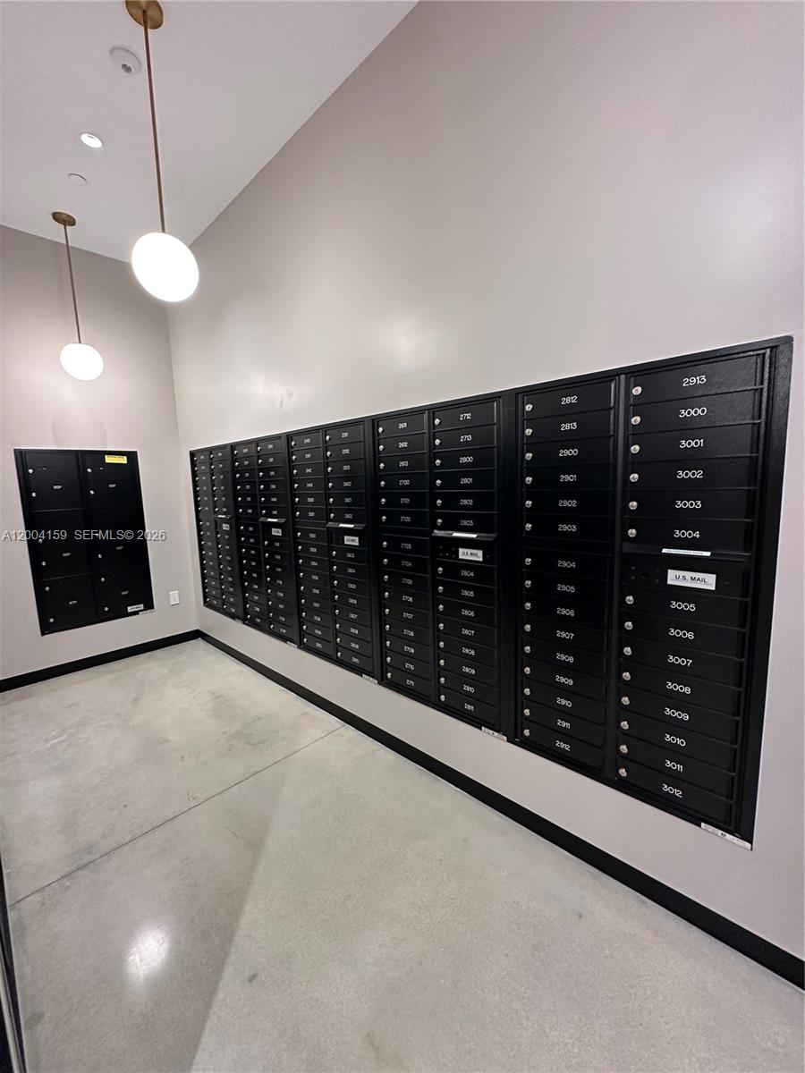 121 NE 5th #2712 Miami, FL 33132