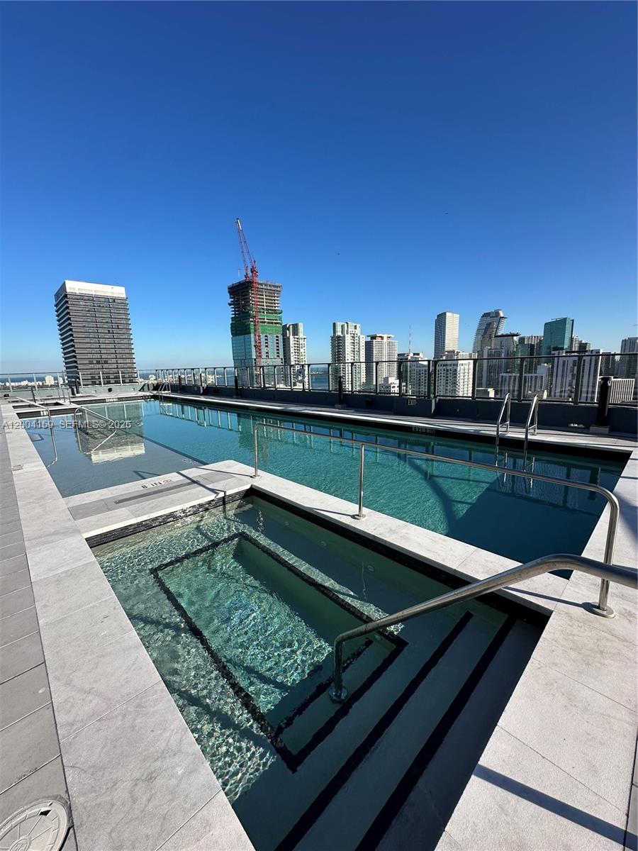 121 NE 5th #2712 Miami, FL 33132