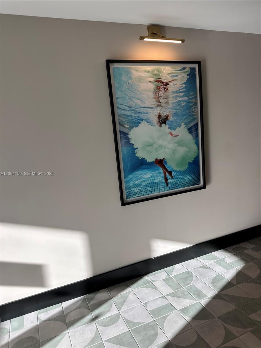 121 NE 5th #2712 Miami, FL 33132