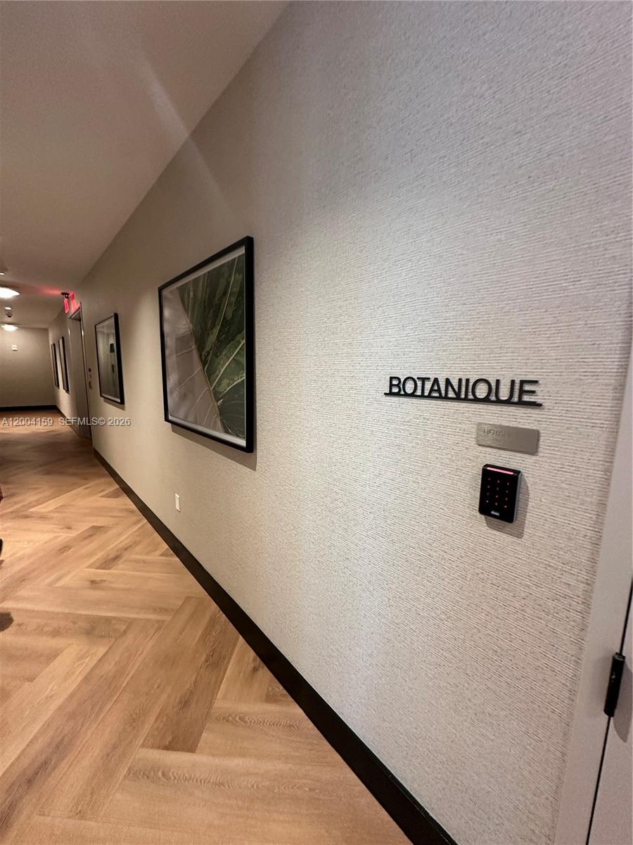 121 NE 5th #2712 Miami, FL 33132