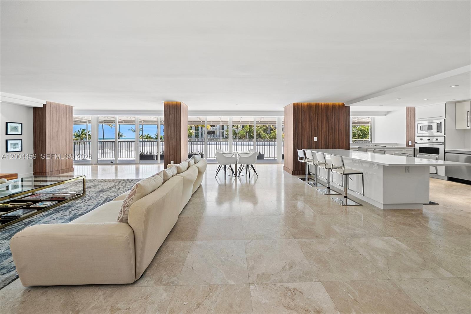 600 Grapetree Dr #3BS Key Biscayne, FL 33149