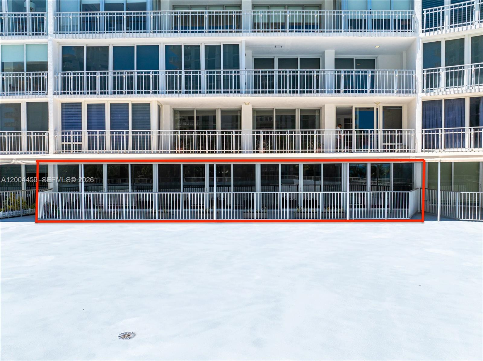 600 Grapetree Dr #3BS Key Biscayne, FL 33149