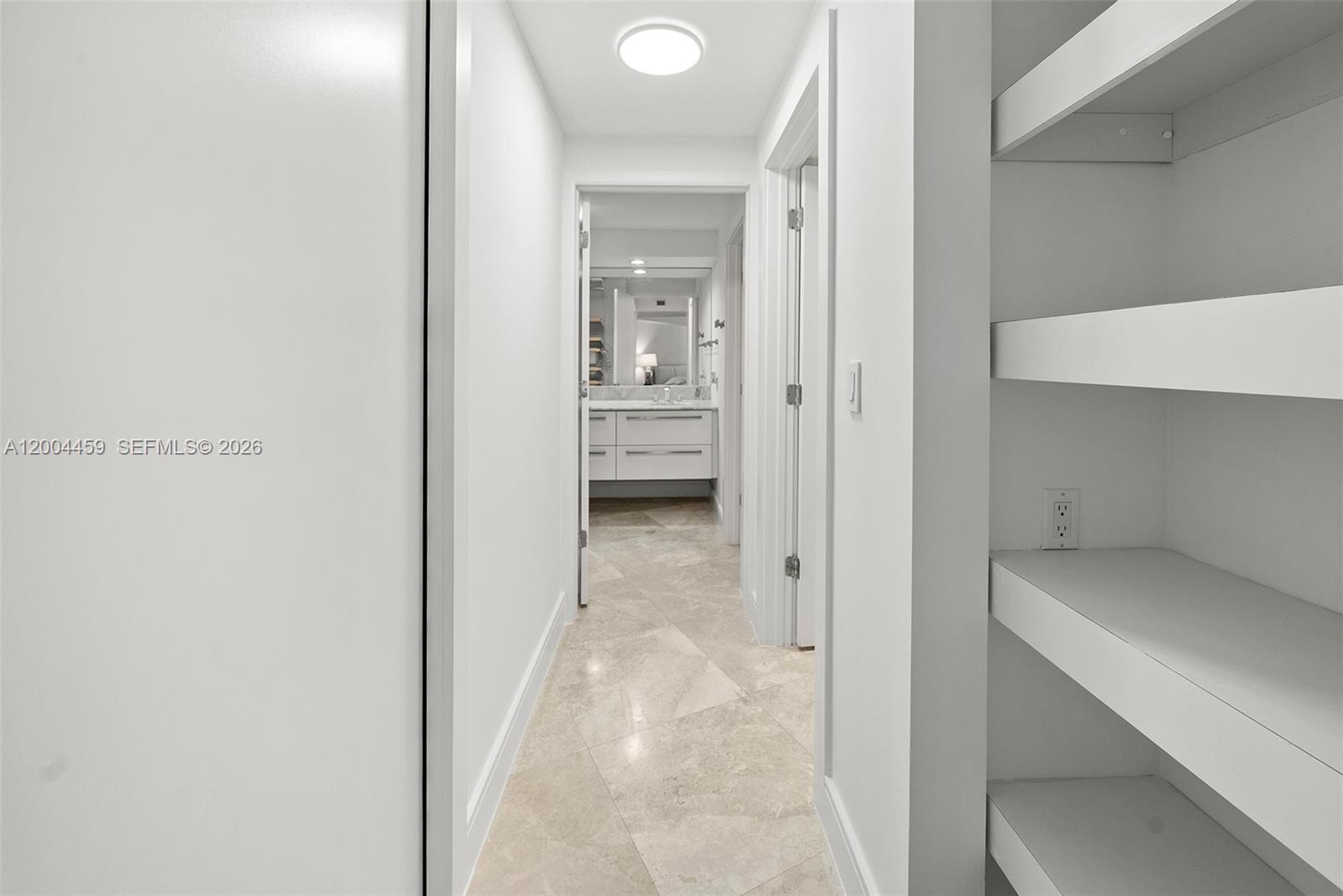 600 Grapetree Dr #3BS Key Biscayne, FL 33149