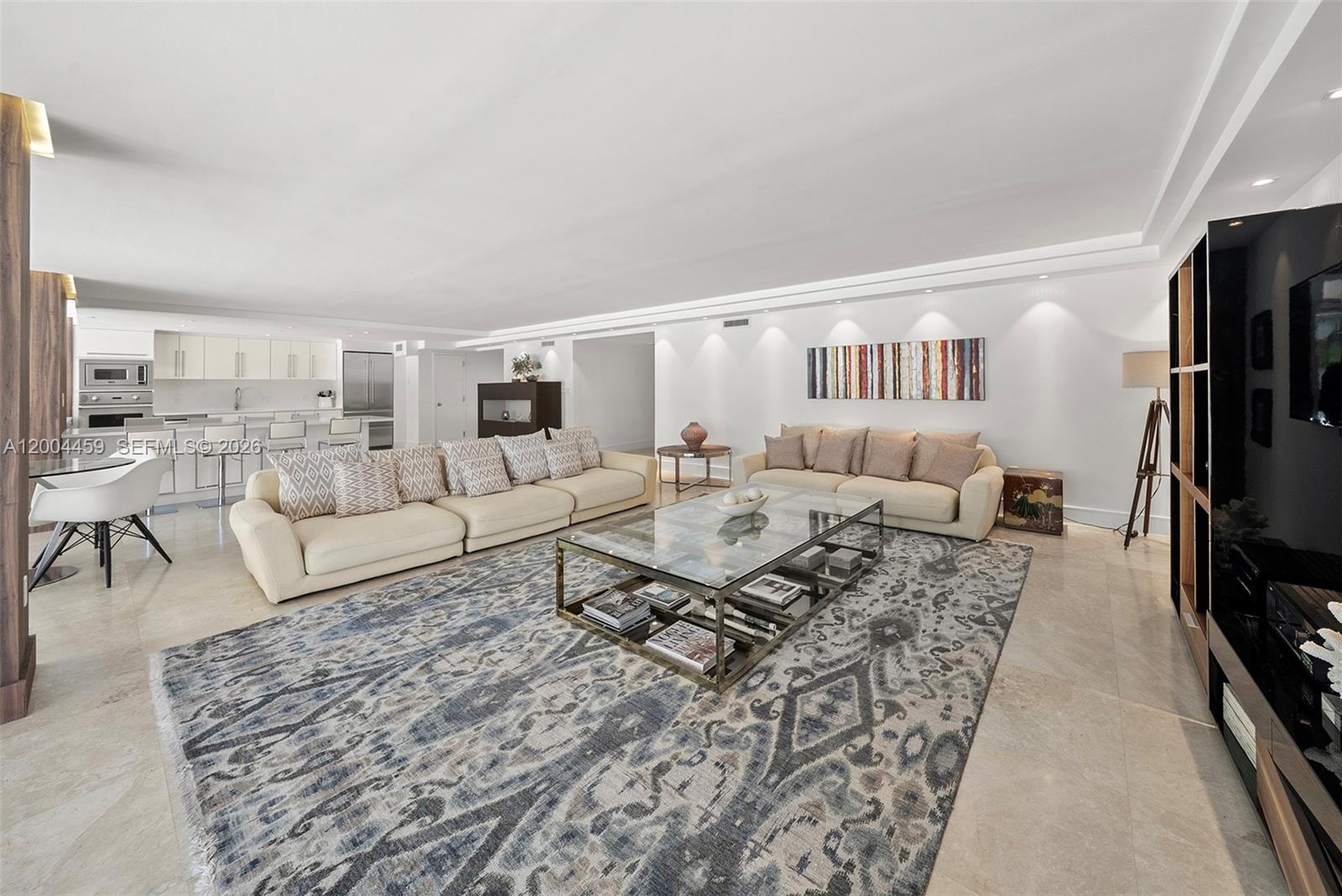 600 Grapetree Dr #3BS Key Biscayne, FL 33149