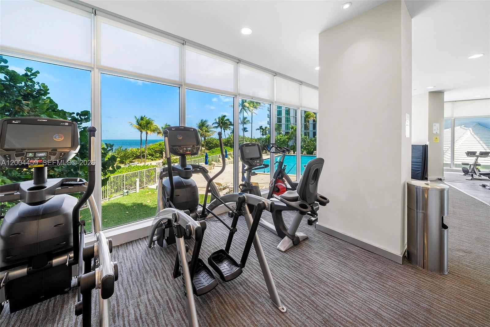 600 Grapetree Dr #3BS Key Biscayne, FL 33149
