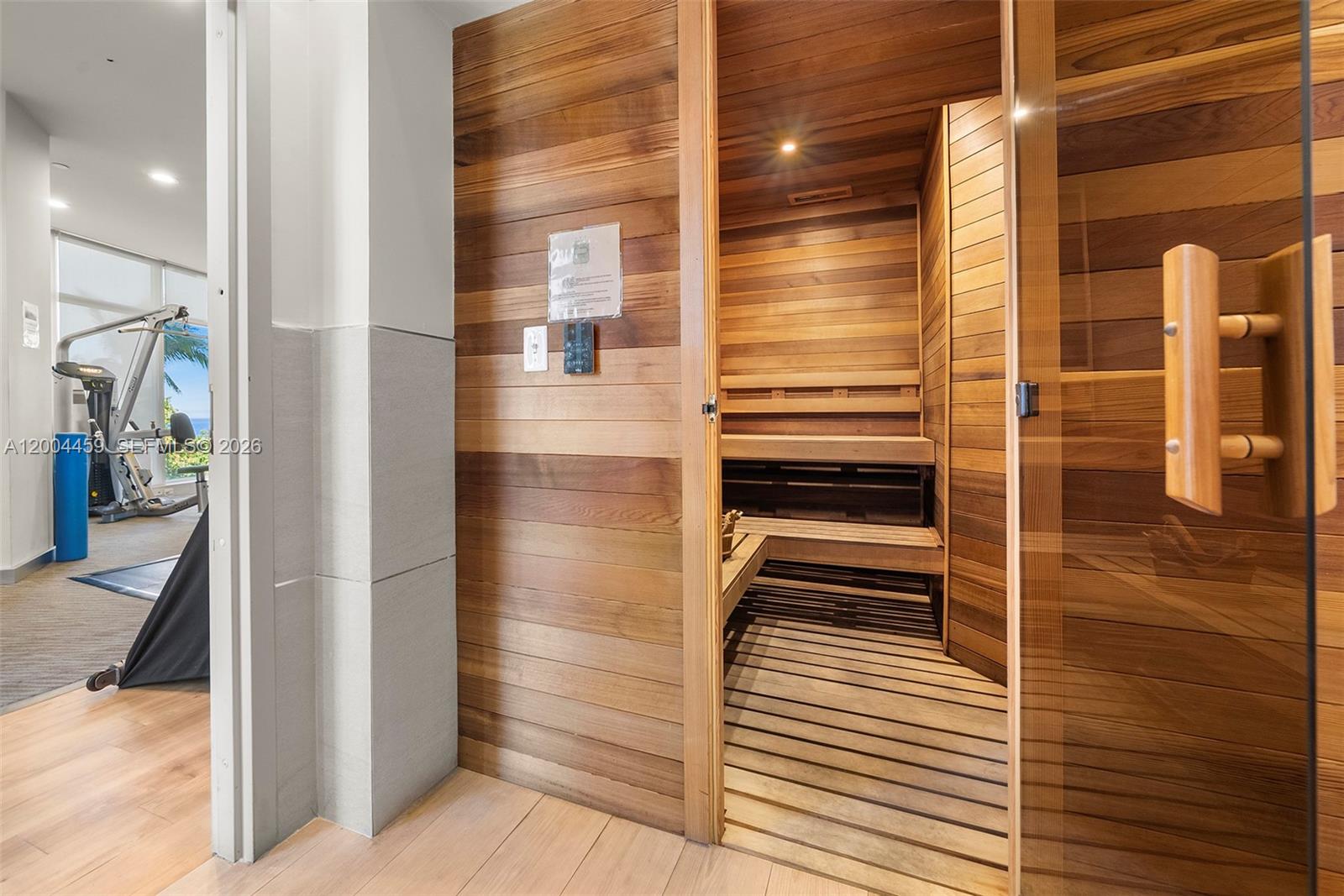 600 Grapetree Dr #3BS Key Biscayne, FL 33149