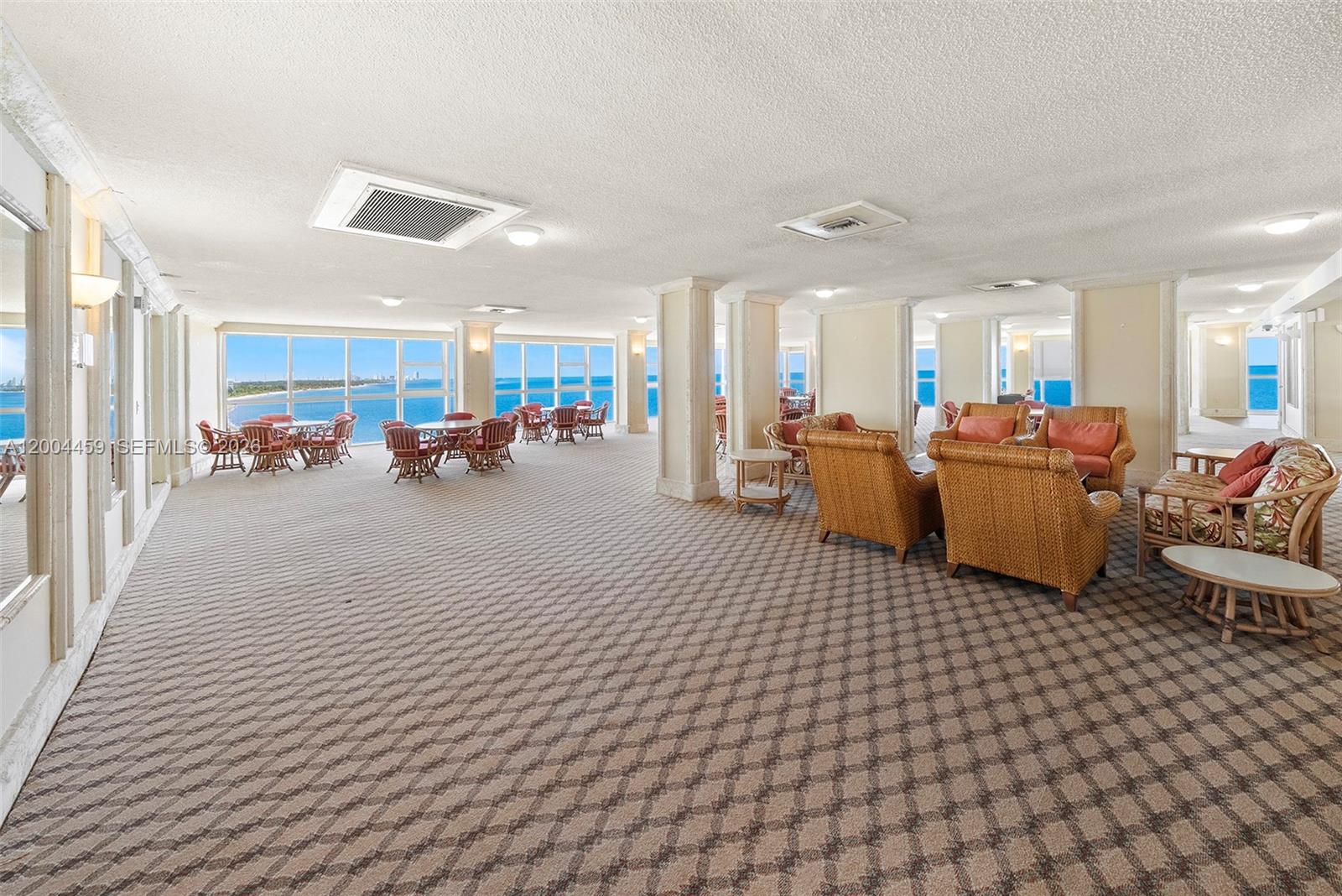 600 Grapetree Dr #3BS Key Biscayne, FL 33149