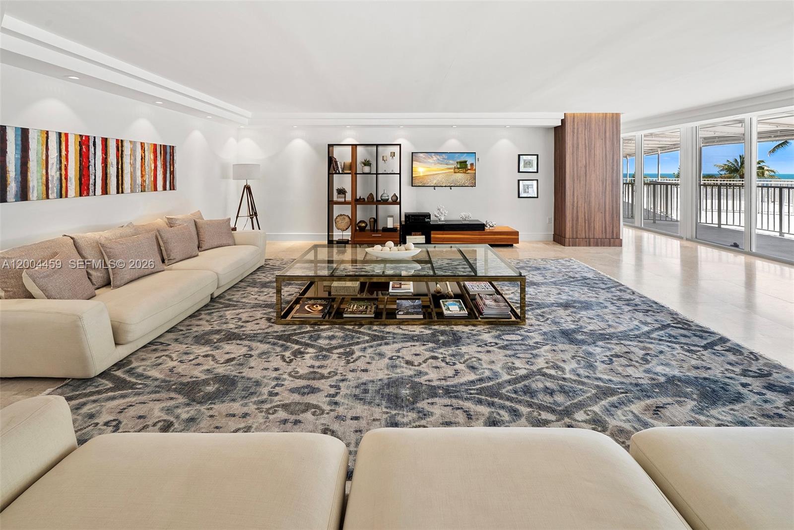 600 Grapetree Dr #3BS Key Biscayne, FL 33149