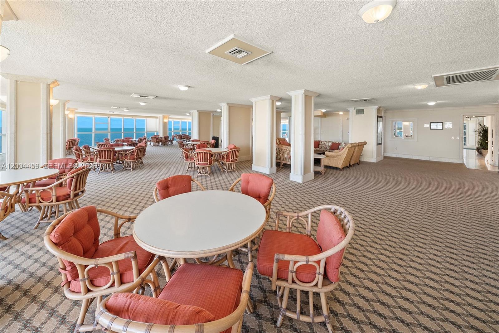 600 Grapetree Dr #3BS Key Biscayne, FL 33149