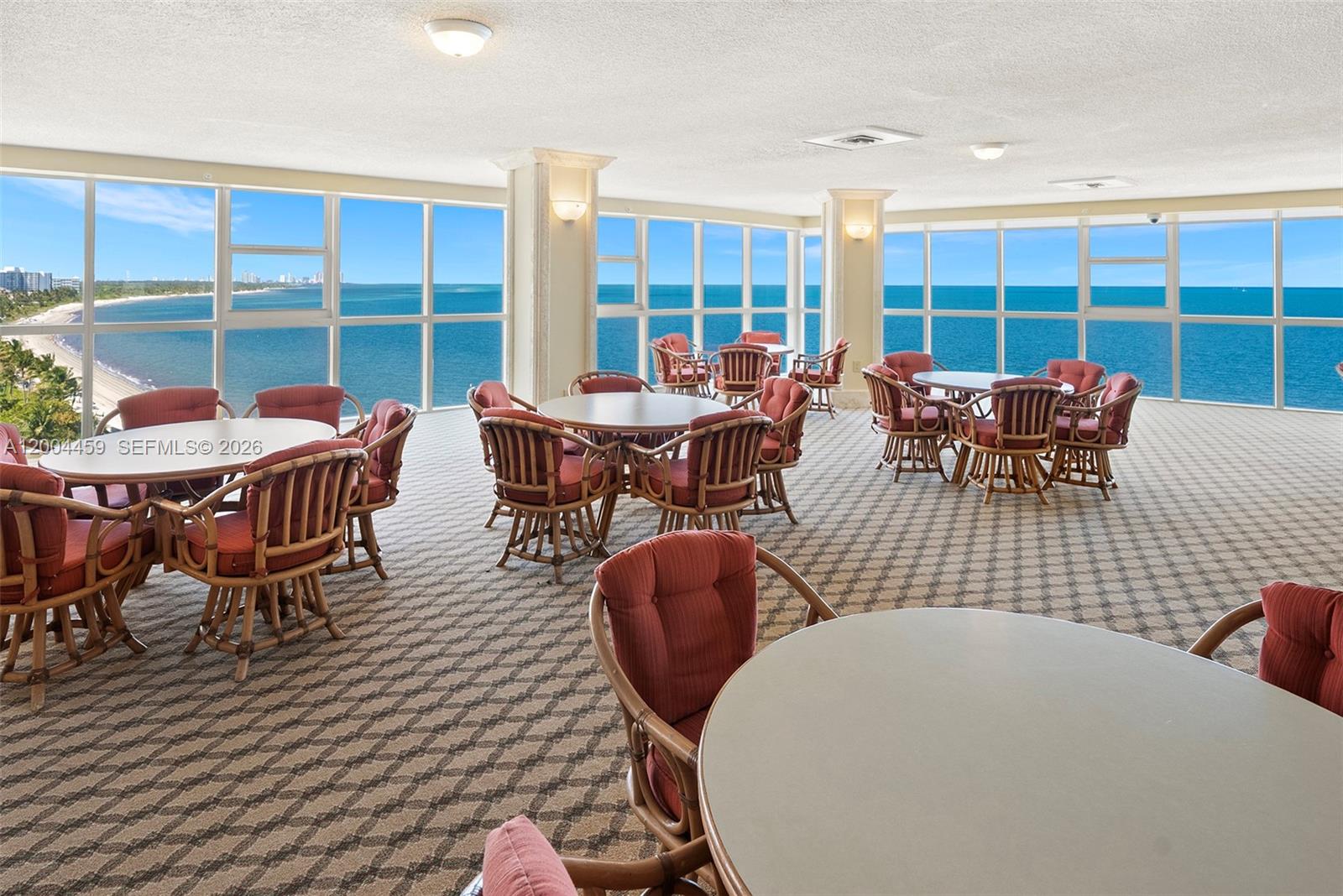 600 Grapetree Dr #3BS Key Biscayne, FL 33149