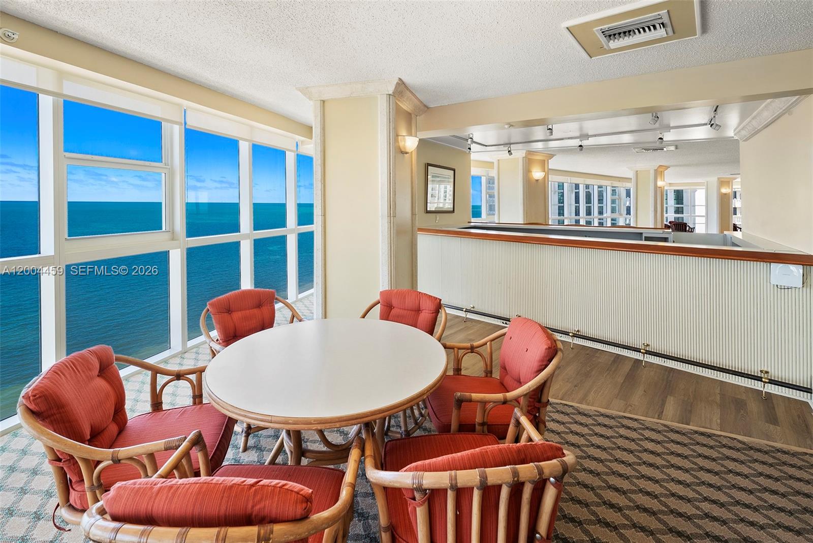 600 Grapetree Dr #3BS Key Biscayne, FL 33149