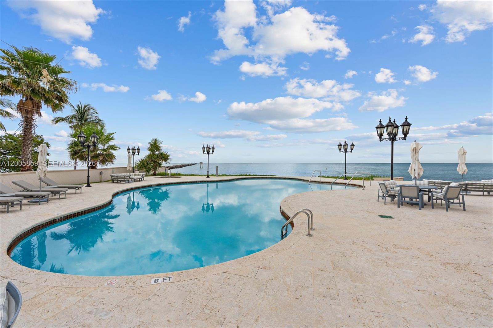 7282 Fisher Is Dr #7282 Fisher Island, FL 33109