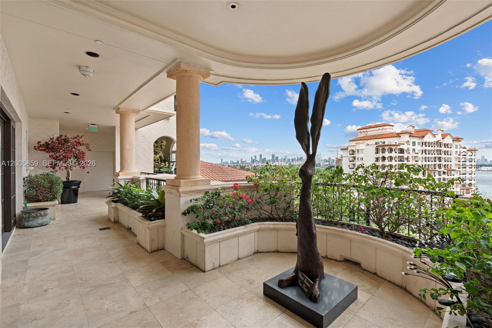 7282 Fisher Is Dr #7282 Fisher Island, FL 33109