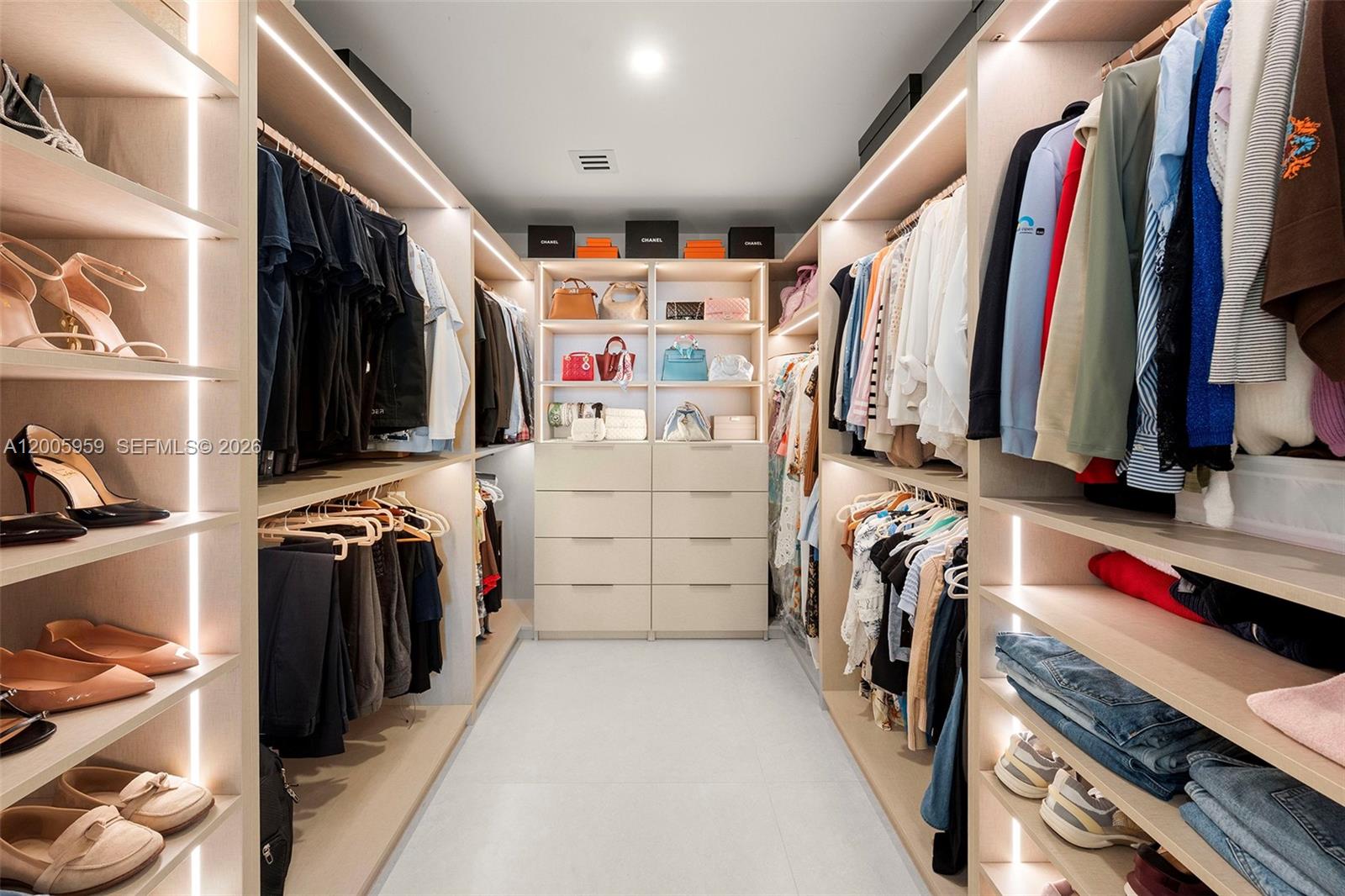 700 NE 24th St #3201 Miami, FL 33137