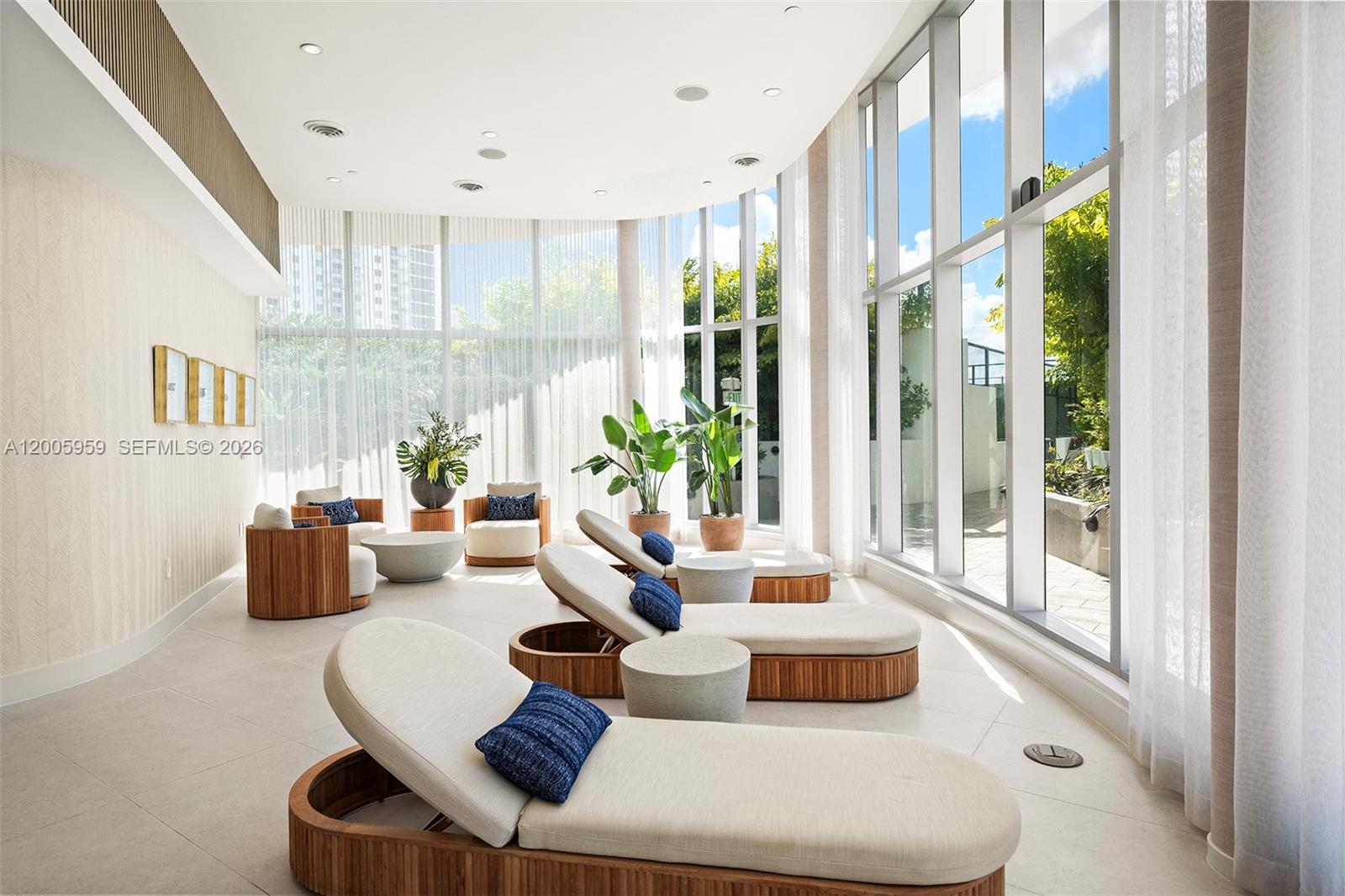 700 NE 24th St #3201 Miami, FL 33137