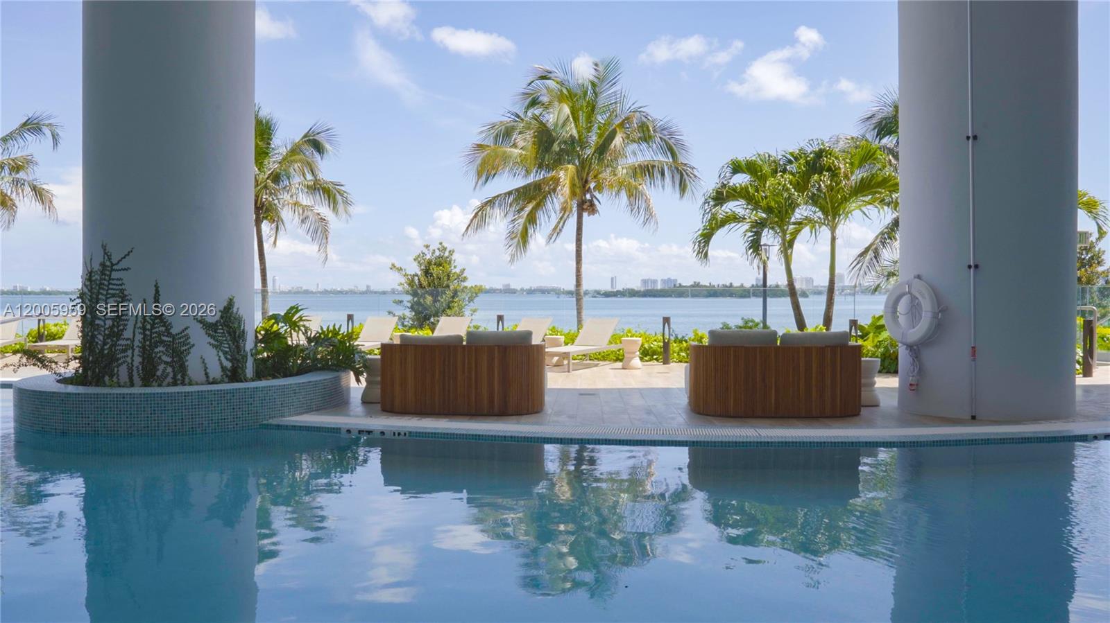 700 NE 24th St #3201 Miami, FL 33137