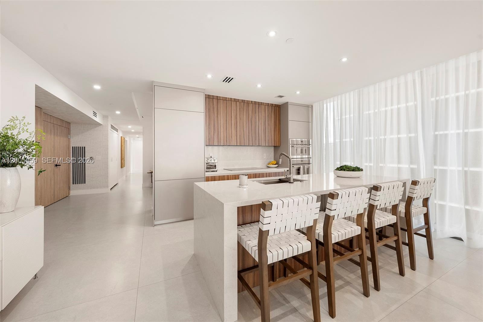 700 NE 24th St #3201 Miami, FL 33137