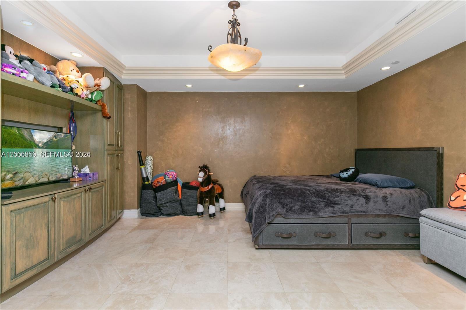 20201 E Country Clb Dr #1006 Aventura, FL 33180