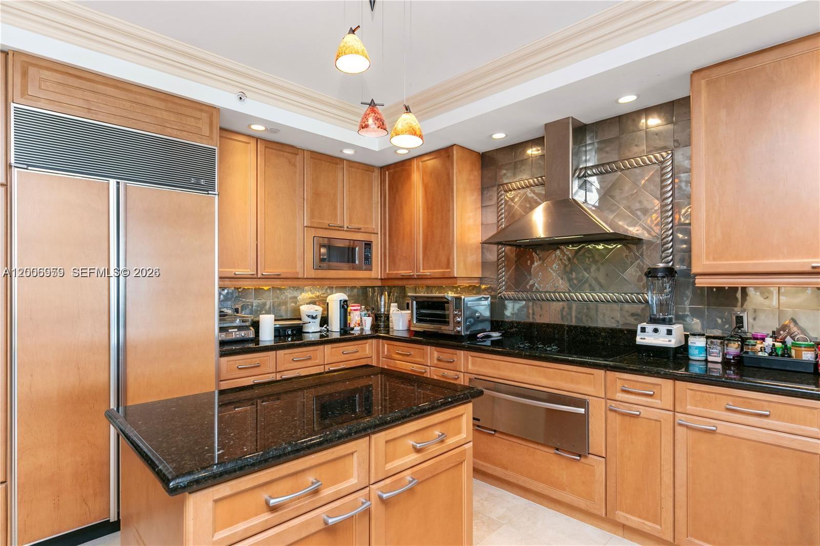 20201 E Country Clb Dr #1006 Aventura, FL 33180