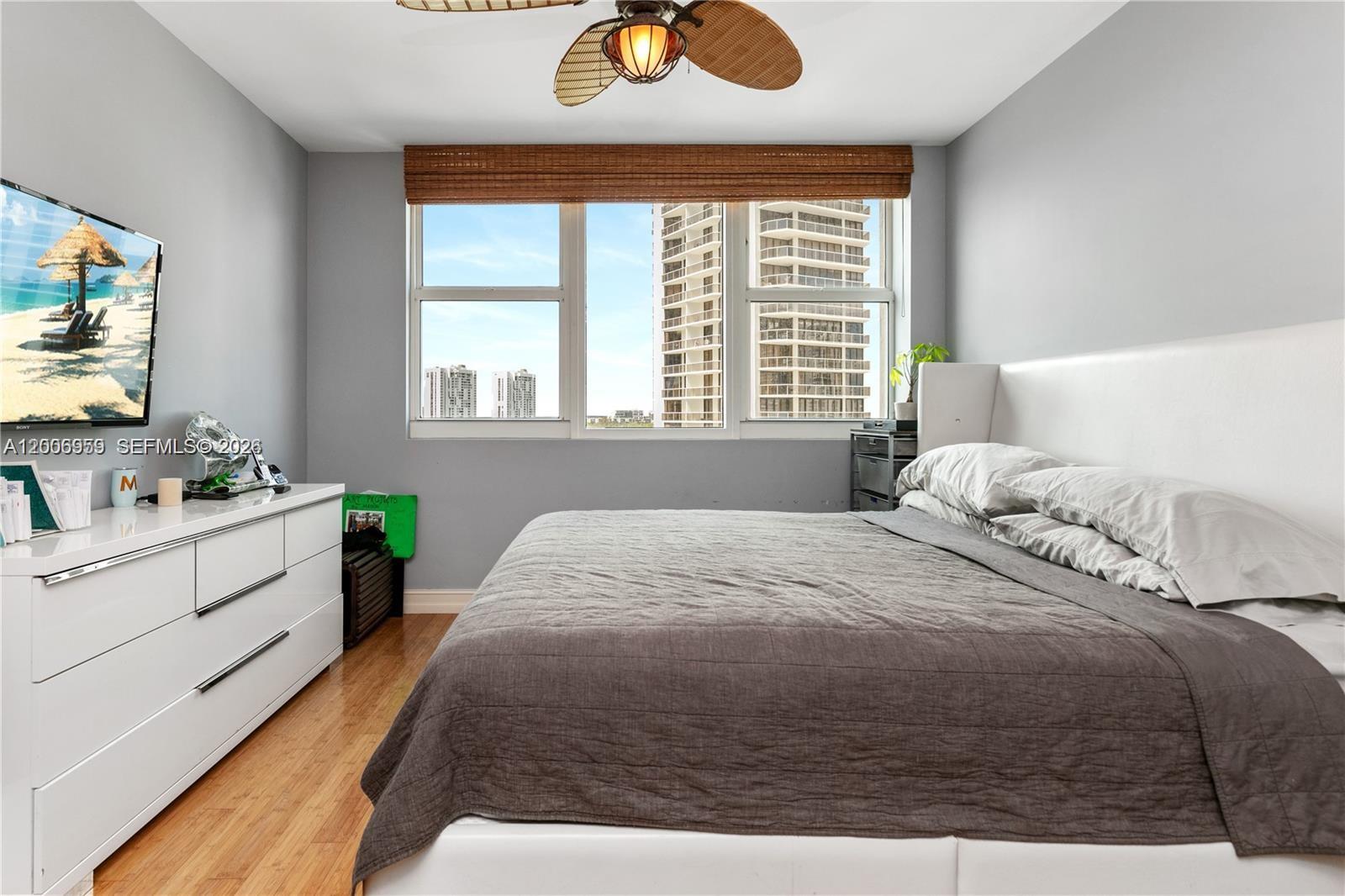 20201 E Country Clb Dr #1006 Aventura, FL 33180