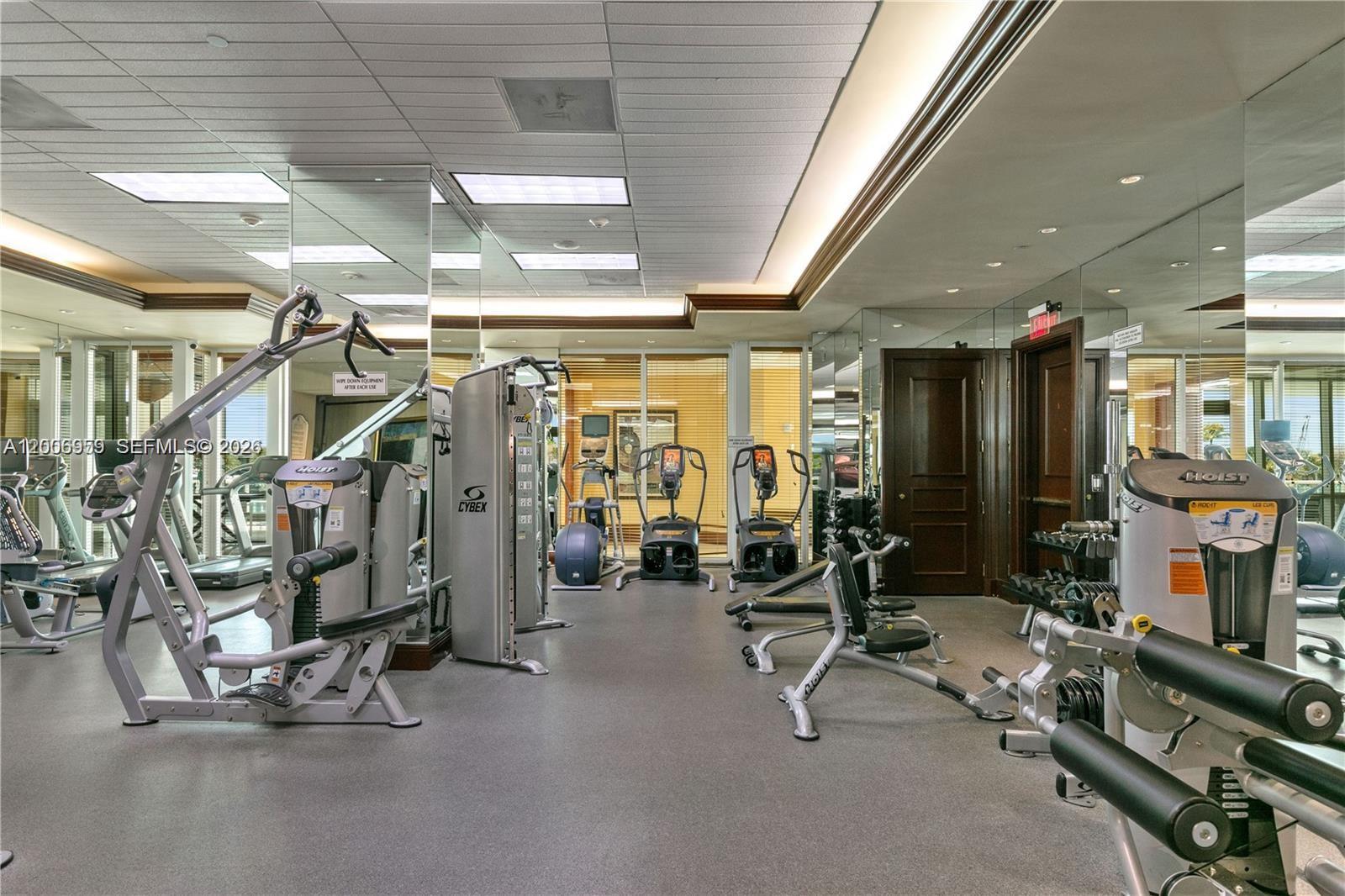 20201 E Country Clb Dr #1006 Aventura, FL 33180